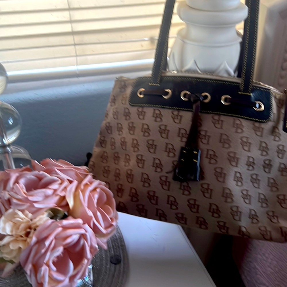 Original Vintage Dooney & Bourke handbag